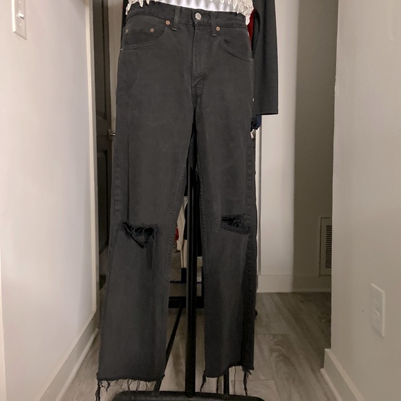 Levi’s Ripped & Lightly Distressed Pants - Picture 1 of 2